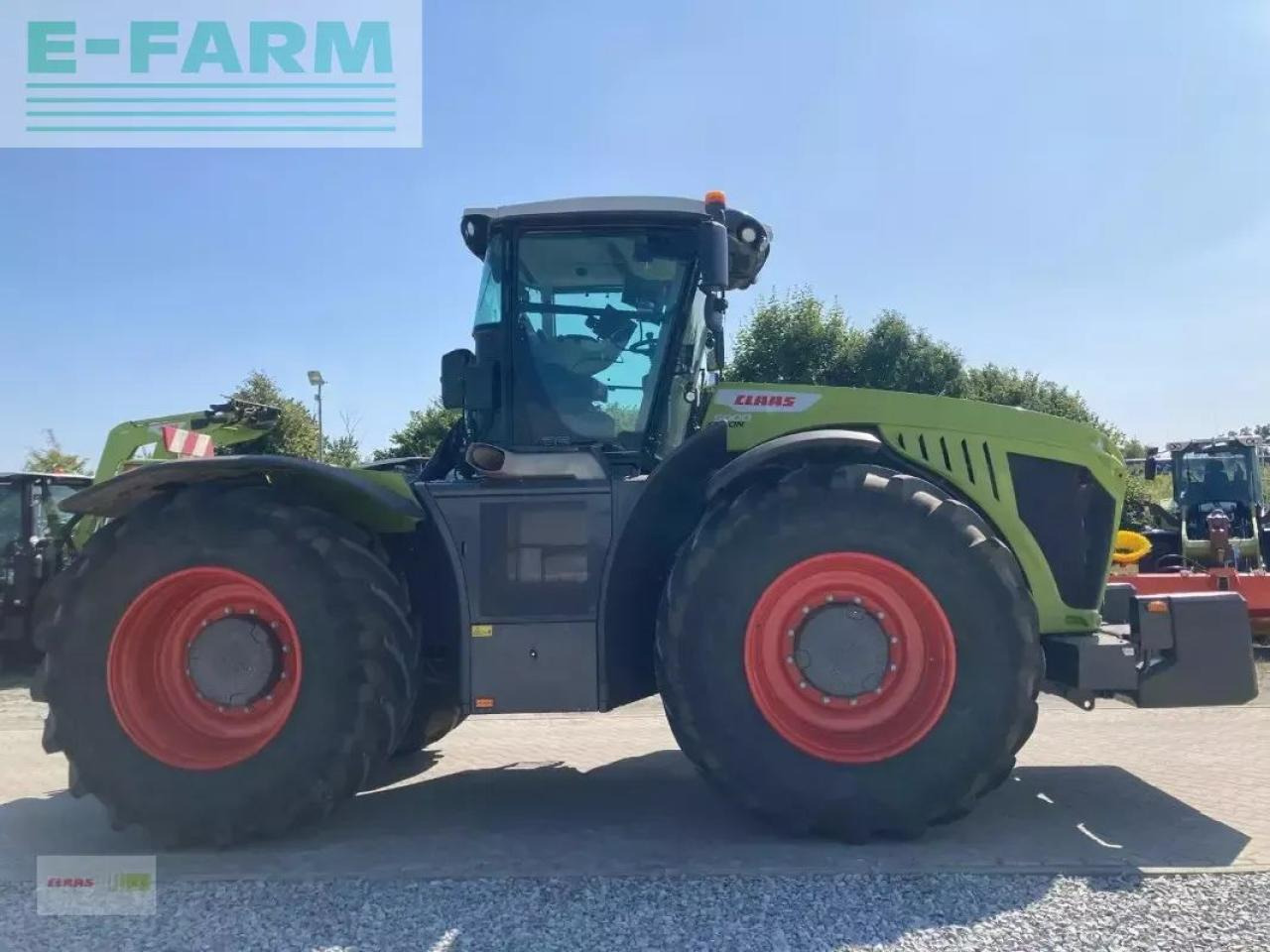 CLAAS xerion 5000 trac TRAC - Traktor: 4 kép. CLAAS xerion 5000 trac TRAC - Traktor: 4 kép.