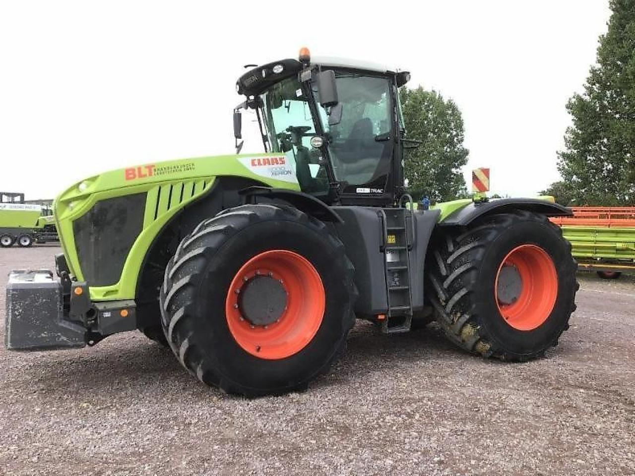 CLAAS xerion 5000 trac TRAC - Traktor: 1 kép. CLAAS xerion 5000 trac TRAC - Traktor: 1 kép.