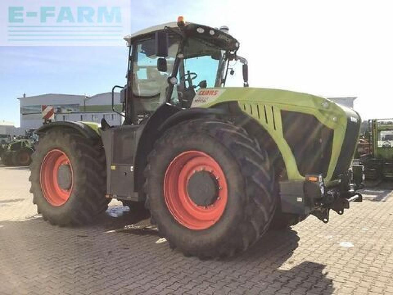 CLAAS xerion 5000 trac vc TRAC VC - Traktor: 3 kép. CLAAS xerion 5000 trac vc TRAC VC - Traktor: 3 kép.