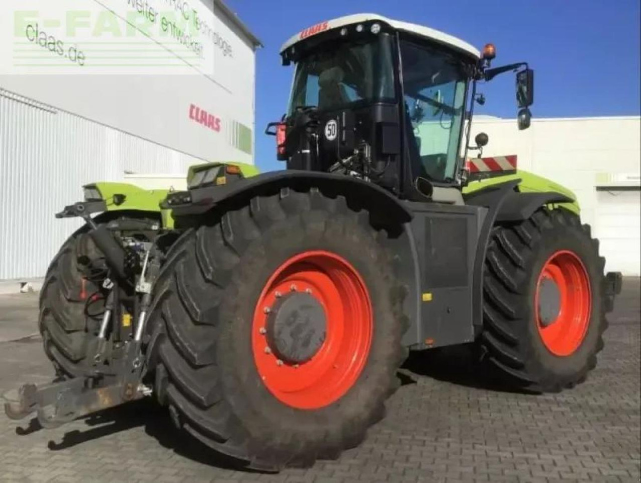 CLAAS xerion 5000 trac vc TRAC VC - Traktor: 3 kép. CLAAS xerion 5000 trac vc TRAC VC - Traktor: 3 kép.