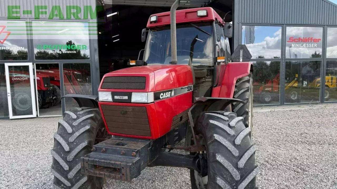 Case-IH 5240 - Traktor: 3 kép. Case-IH 5240 - Traktor: 3 kép.