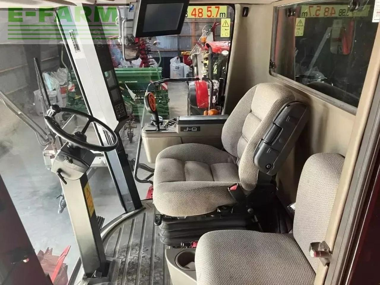 Case-IH 7088 - Kombájn: 5 kép. Case-IH 7088 - Kombájn: 5 kép.