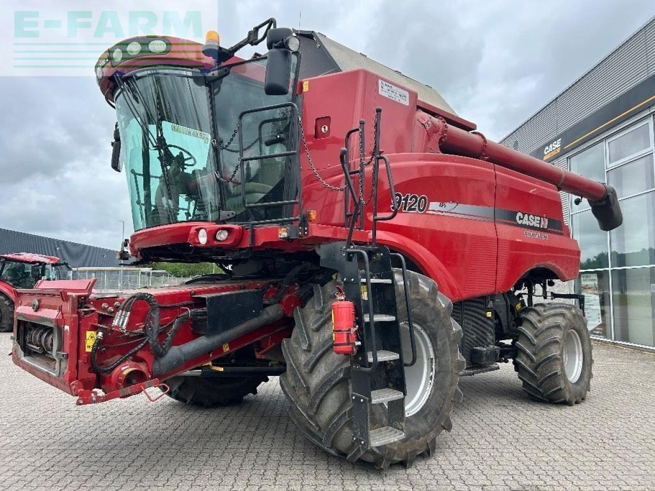 Case-IH 9120 - Kombájn: 2 kép. Case-IH 9120 - Kombájn: 2 kép.