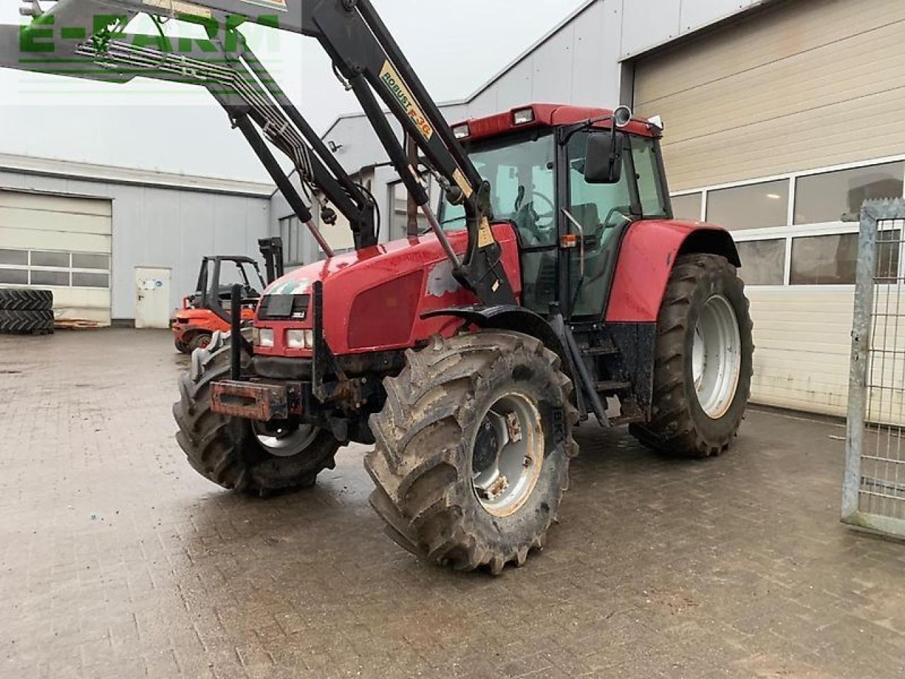 Case-IH cs 120 mit stoll frontlader - Traktor: 1 kép. Case-IH cs 120 mit stoll frontlader - Traktor: 1 kép.