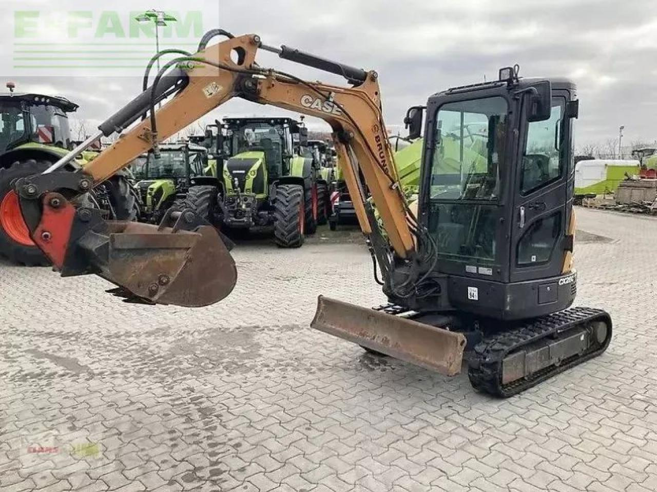 Case-IH cx 26c - Minikotró: 1 kép. Case-IH cx 26c - Minikotró: 1 kép.