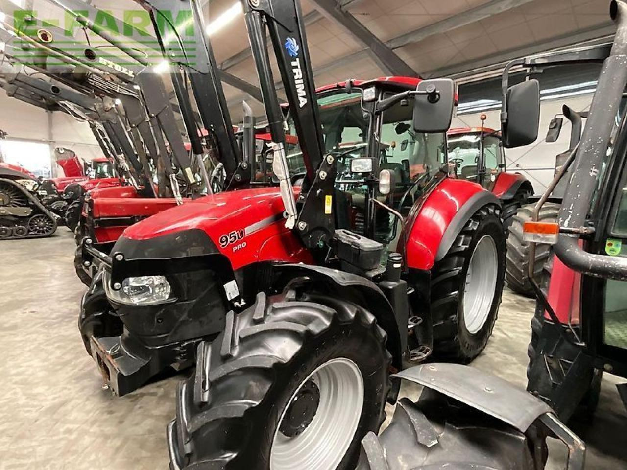 Case-IH farmall 95 u pro Pro - Traktor: 3 kép. Case-IH farmall 95 u pro Pro - Traktor: 3 kép.