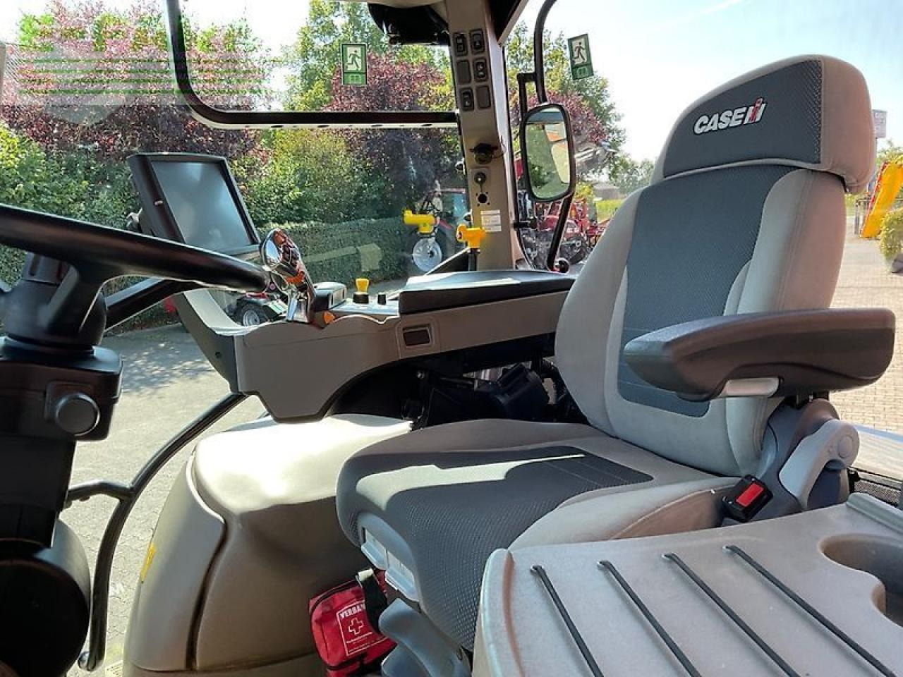 Case-IH maxxum 125 mc ad 8 MC - Traktor: 5 kép. Case-IH maxxum 125 mc ad 8 MC - Traktor: 5 kép.