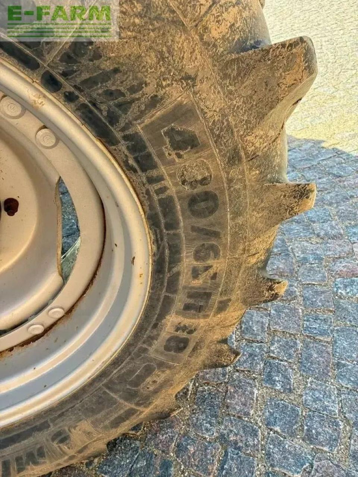 Traktor Case-IH maxxum 130 cvx CVX: 8 kép. Traktor Case-IH maxxum 130 cvx CVX: 8 kép.