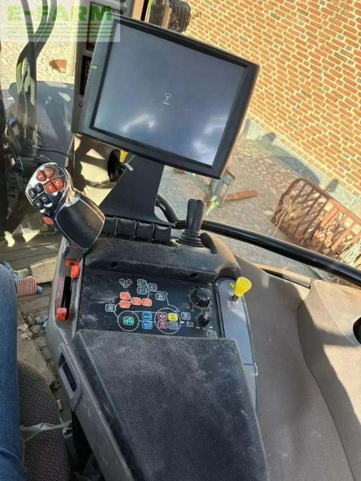 Traktor Case-IH maxxum 130 cvx CVX: 13 kép. Traktor Case-IH maxxum 130 cvx CVX: 13 kép.