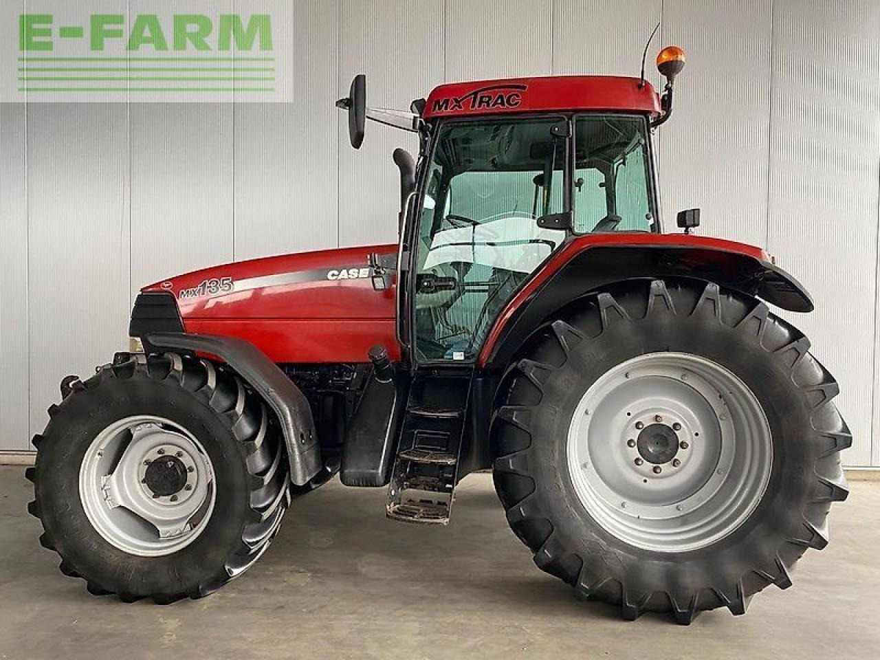Case-IH mx 135 - Traktor: 1 kép. Case-IH mx 135 - Traktor: 1 kép.