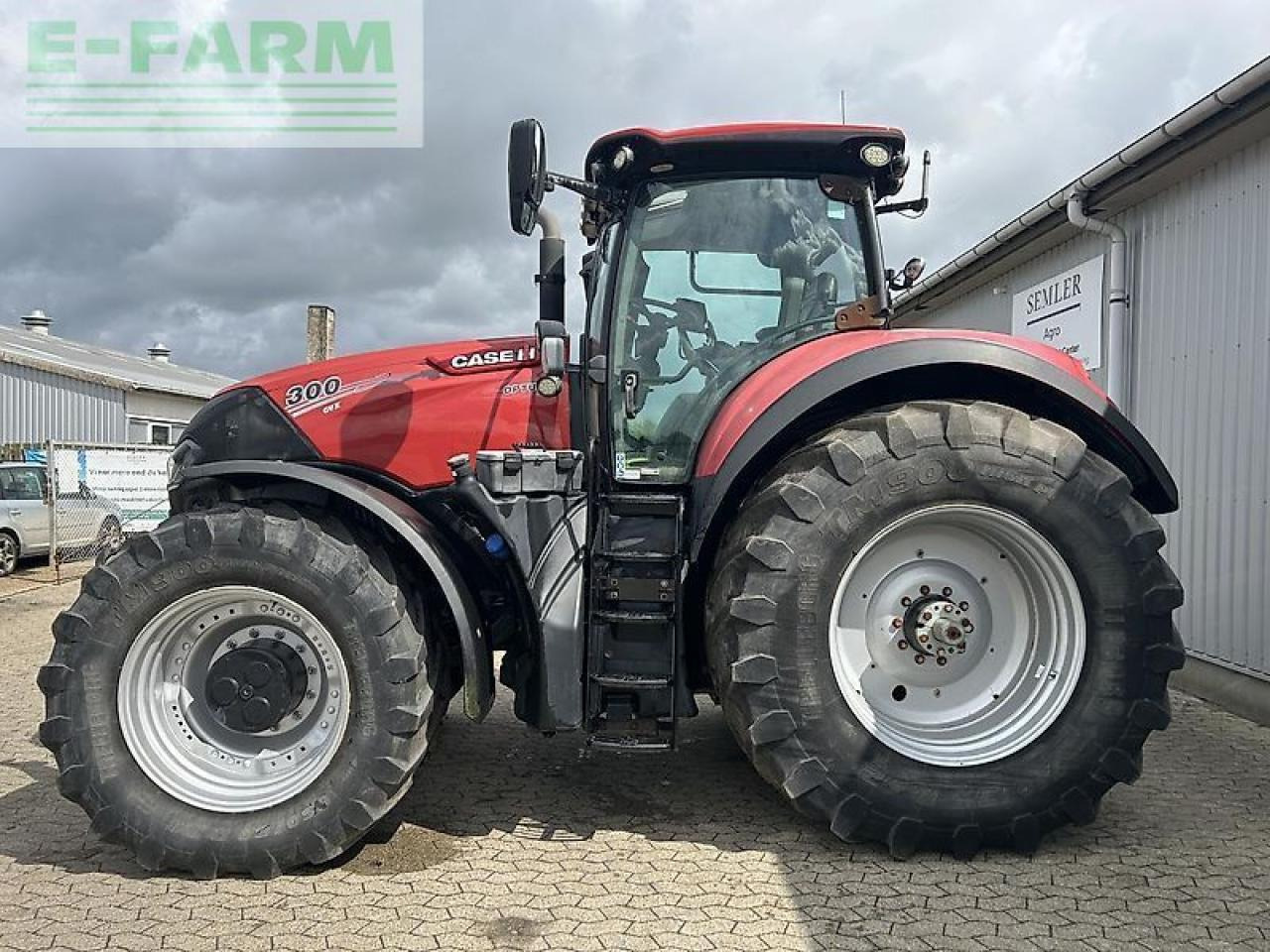 Case-IH optum 300 cvx CVX - Traktor: 2 kép. Case-IH optum 300 cvx CVX - Traktor: 2 kép.