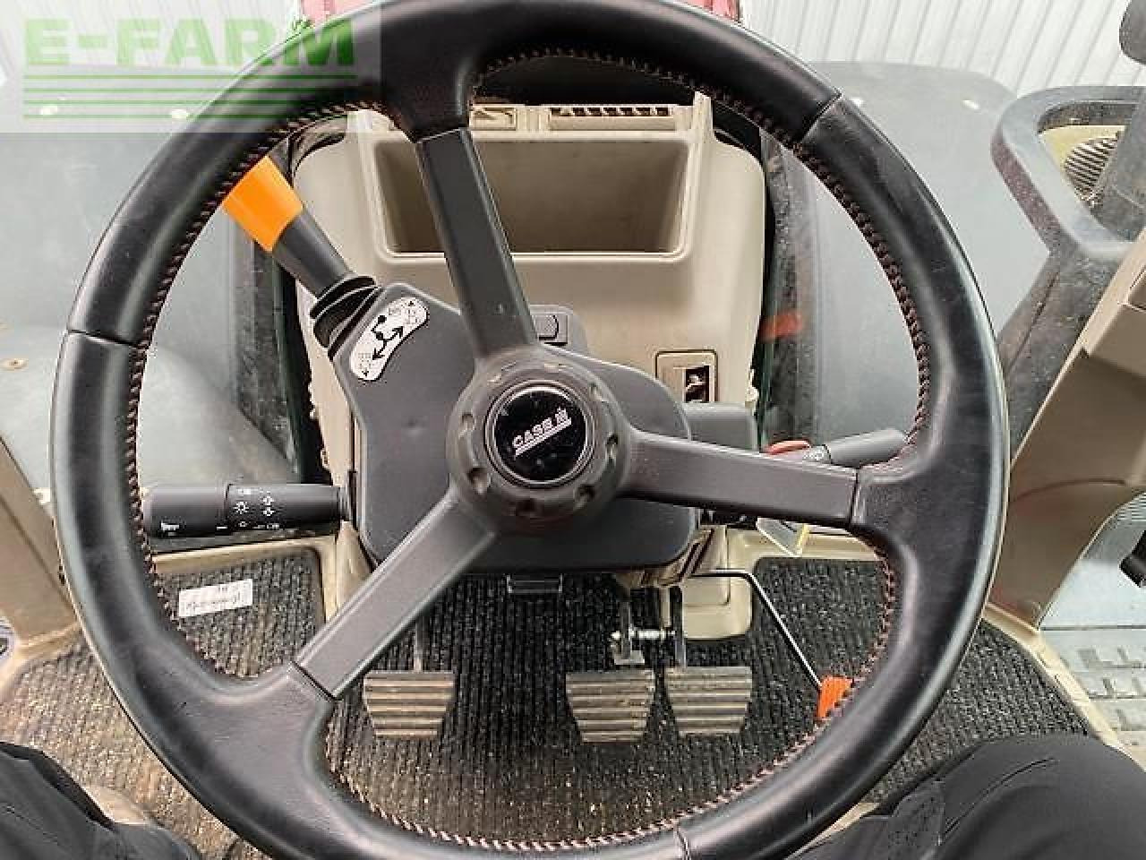 Case-IH optum 300 cvx CVX - Traktor: 2 kép. Case-IH optum 300 cvx CVX - Traktor: 2 kép.