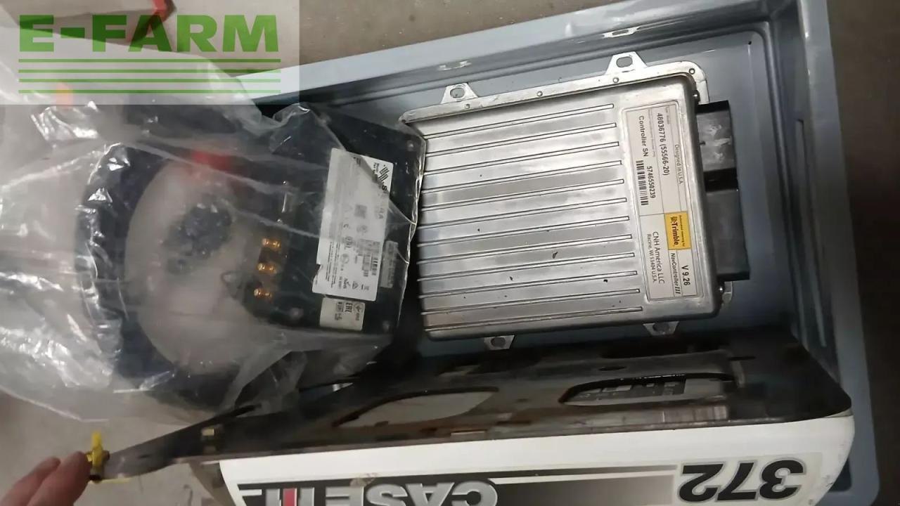 Traktor Case-IH optum 300 cvxdrive: 19 kép. Traktor Case-IH optum 300 cvxdrive: 19 kép.