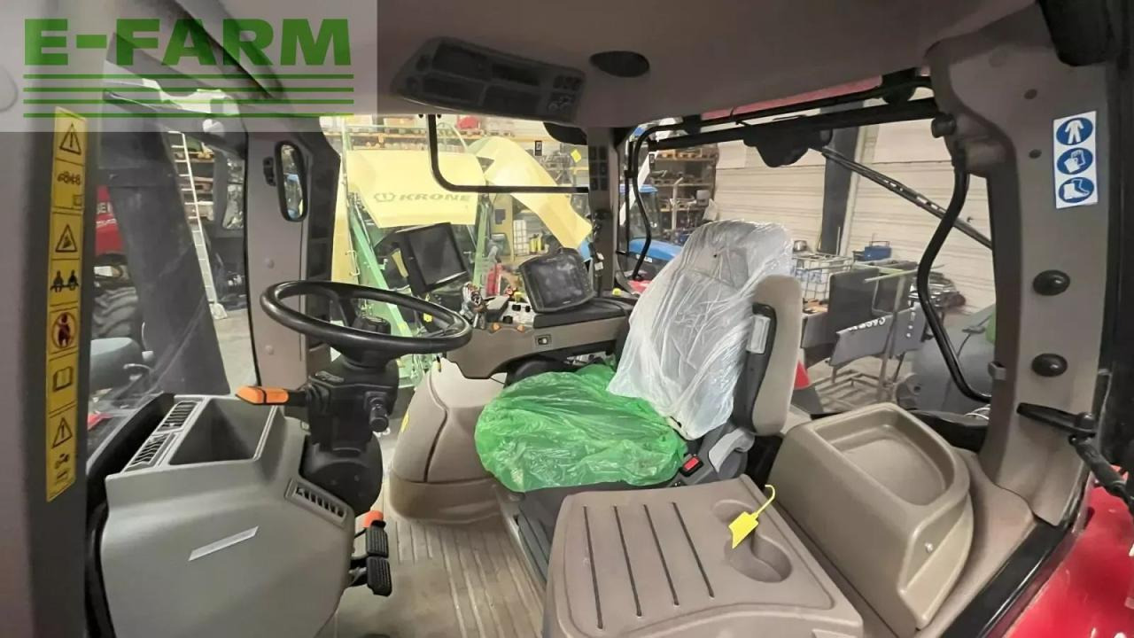 Traktor Case-IH optum 300 cvxdrive: 10 kép. Traktor Case-IH optum 300 cvxdrive: 10 kép.