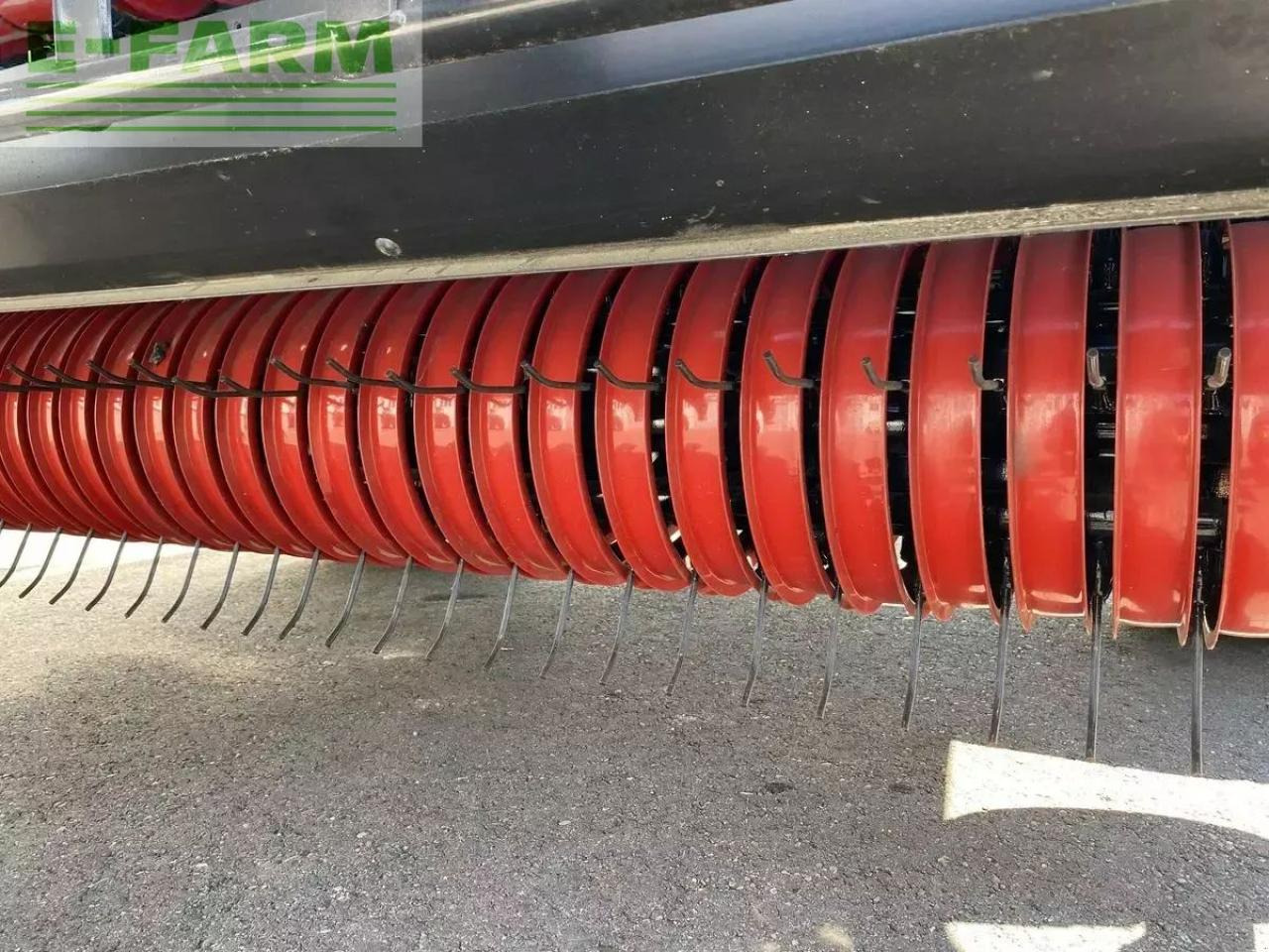 Case-IH rb 466 hd pro cutter 25 k - Kocka bálázó: 3 kép. Case-IH rb 466 hd pro cutter 25 k - Kocka bálázó: 3 kép.