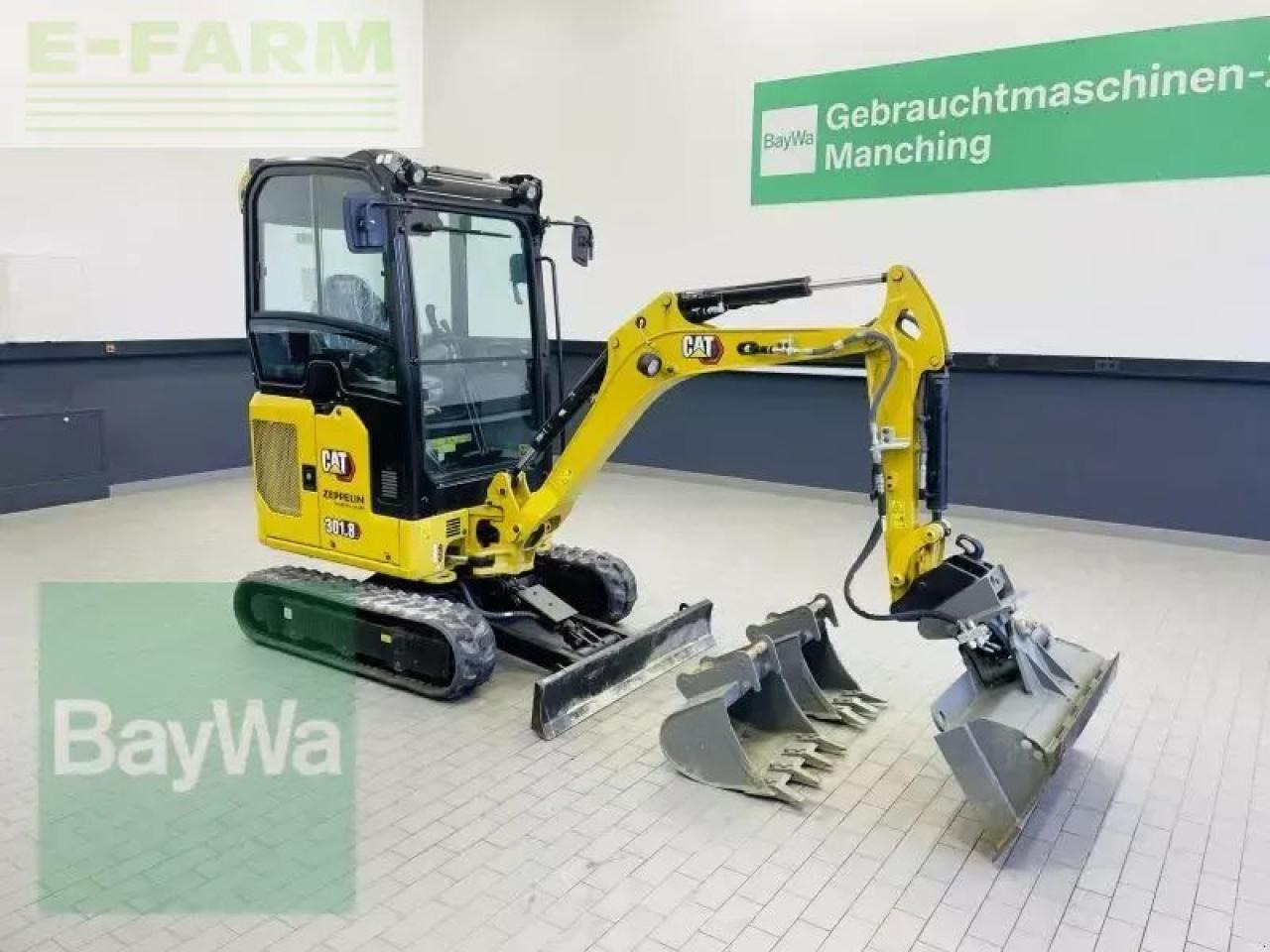 Caterpillar 301.8-05a - Minikotró: 1 kép. Caterpillar 301.8-05a - Minikotró: 1 kép.