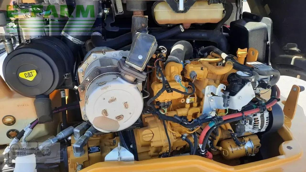 Caterpillar 908m 906 - Minikotró: 5 kép. Caterpillar 908m 906 - Minikotró: 5 kép.