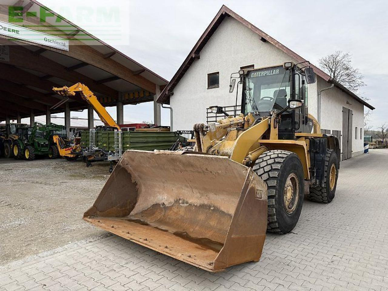 Caterpillar 938 h - Minikotró: 5 kép. Caterpillar 938 h - Minikotró: 5 kép.