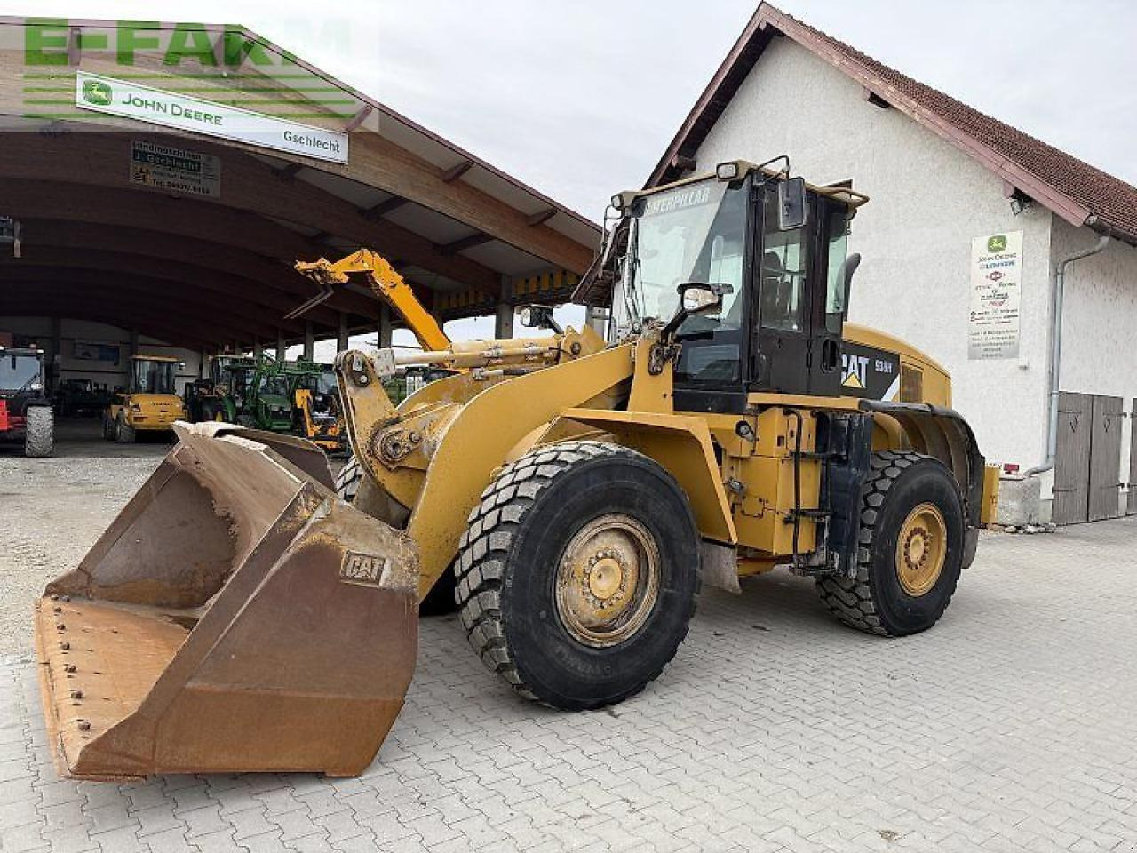 Caterpillar 938 h - Minikotró: 1 kép. Caterpillar 938 h - Minikotró: 1 kép.