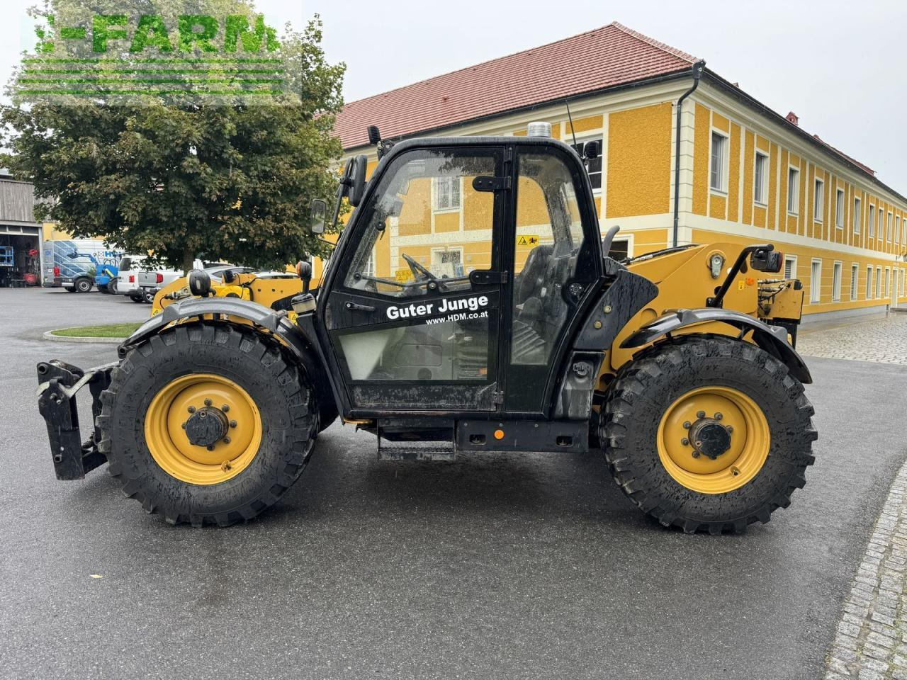 Caterpillar cat th407 - Teleszkópos rakodó: 1 kép. Caterpillar cat th407 - Teleszkópos rakodó: 1 kép.