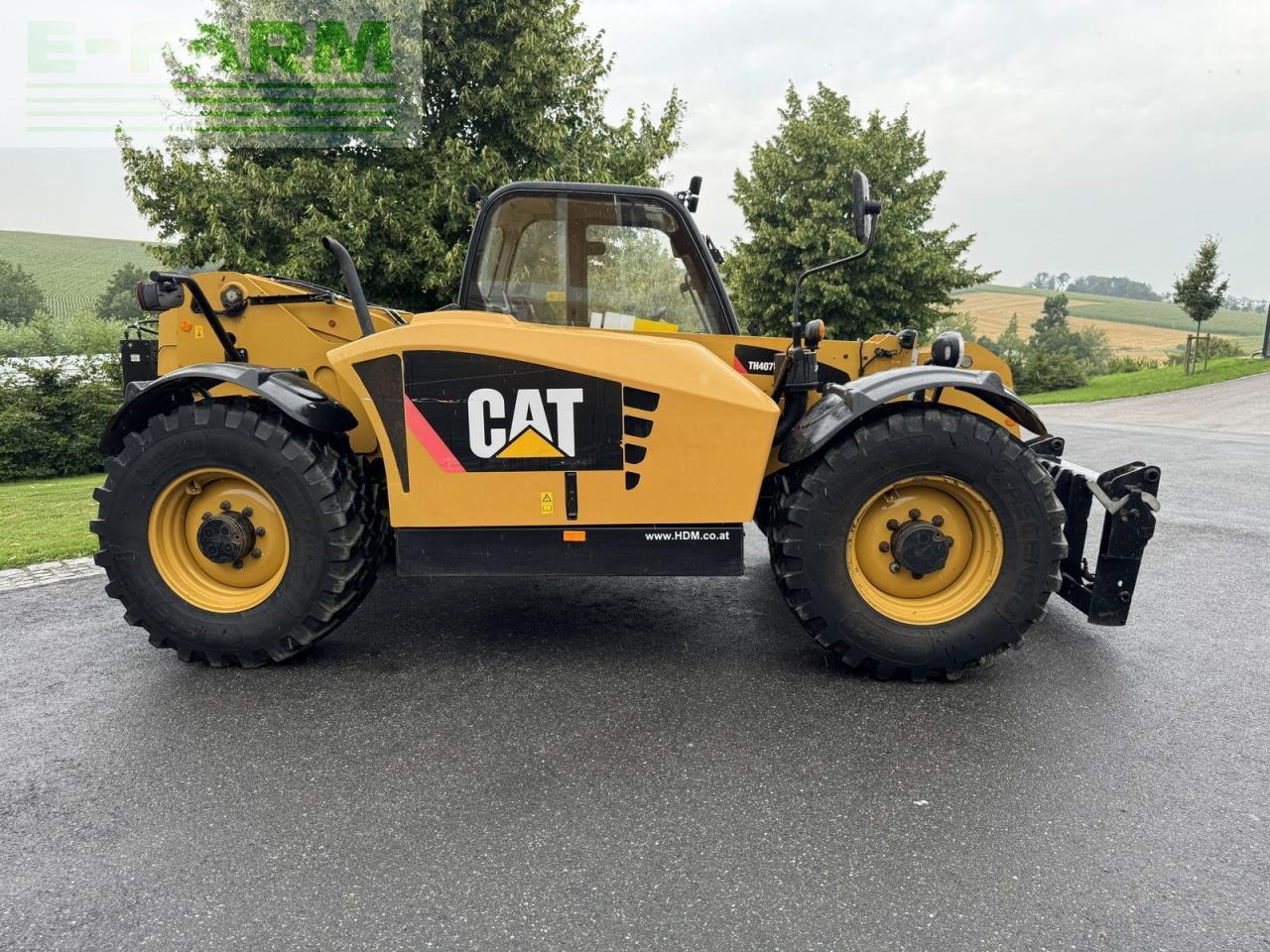 Caterpillar cat th407 - Teleszkópos rakodó: 4 kép. Caterpillar cat th407 - Teleszkópos rakodó: 4 kép.
