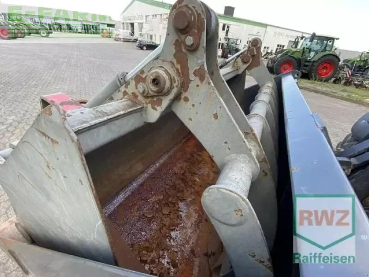 Caterpillar th 407c kompaktlad - Minikotró: 5 kép. Caterpillar th 407c kompaktlad - Minikotró: 5 kép.