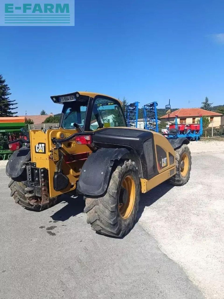 Caterpillar th357d - Teleszkópos rakodó: 3 kép. Caterpillar th357d - Teleszkópos rakodó: 3 kép.