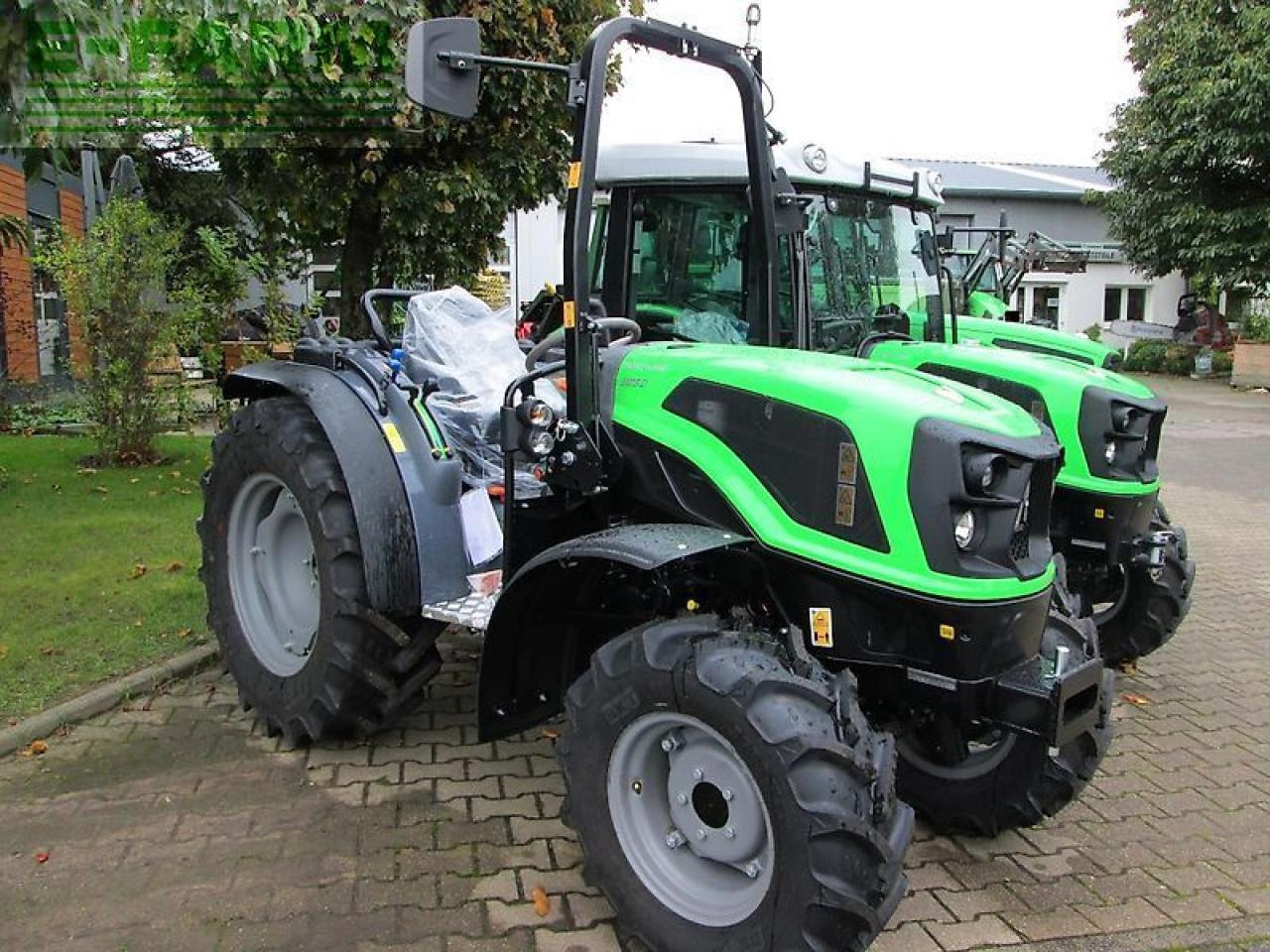 Deutz-Fahr 3050 - Traktor: 2 kép. Deutz-Fahr 3050 - Traktor: 2 kép.