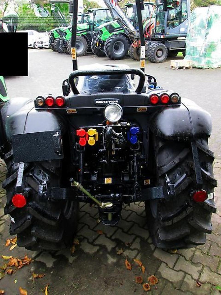 Deutz-Fahr 3050 - Traktor: 4 kép. Deutz-Fahr 3050 - Traktor: 4 kép.