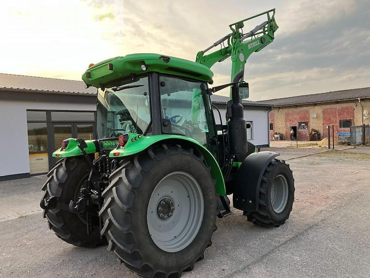 Deutz-Fahr 5100 g gs - Traktor: 5 kép. Deutz-Fahr 5100 g gs - Traktor: 5 kép.