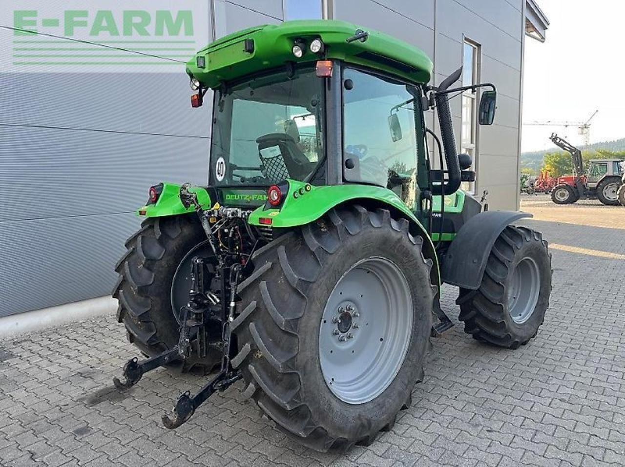 Deutz-Fahr 5105.4 g - Traktor: 3 kép. Deutz-Fahr 5105.4 g - Traktor: 3 kép.