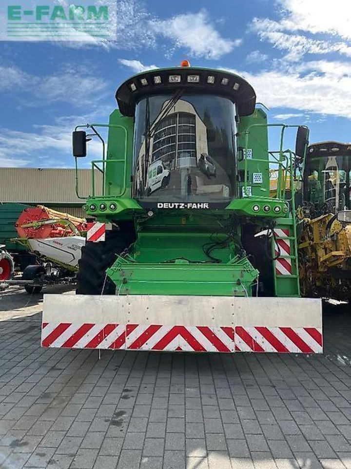 Deutz-Fahr 5690 hts - Kombájn: 2 kép. Deutz-Fahr 5690 hts - Kombájn: 2 kép.