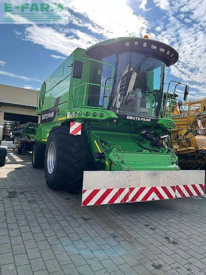 Deutz-Fahr 5690 hts - Kombájn: 1 kép. Deutz-Fahr 5690 hts - Kombájn: 1 kép.