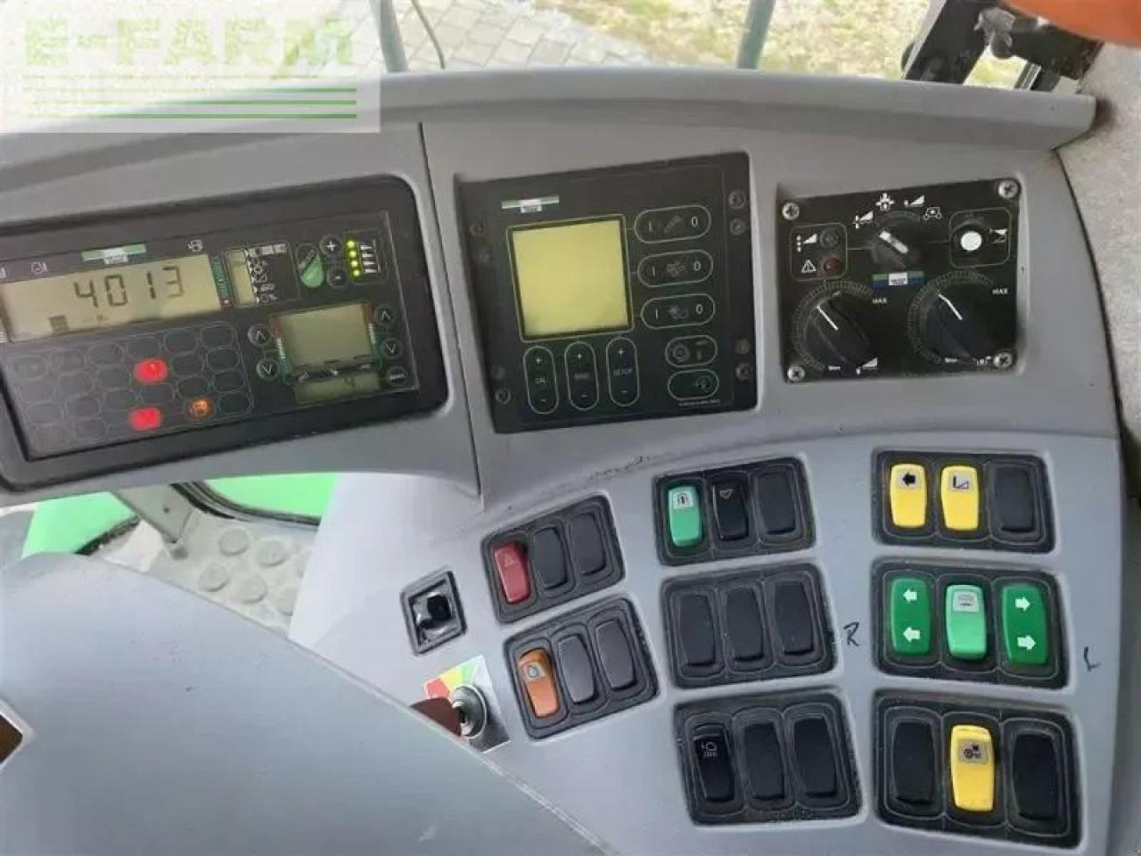 Kombájn Deutz-Fahr 6090 hts balance: 9 kép.