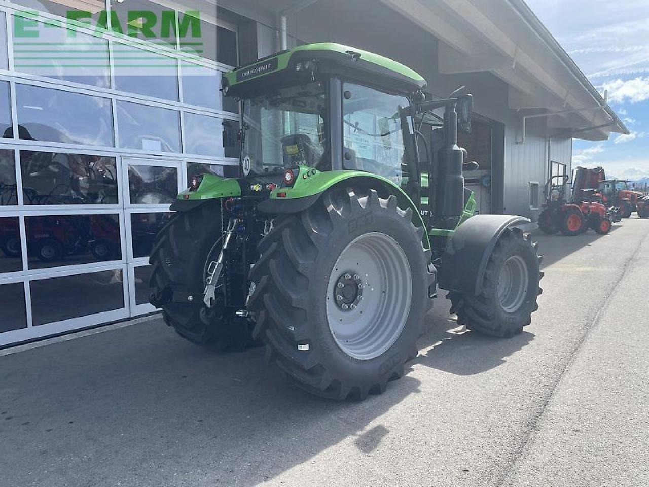 Deutz-Fahr 6125c powershift PowerShift - Traktor: 3 kép. Deutz-Fahr 6125c powershift PowerShift - Traktor: 3 kép.