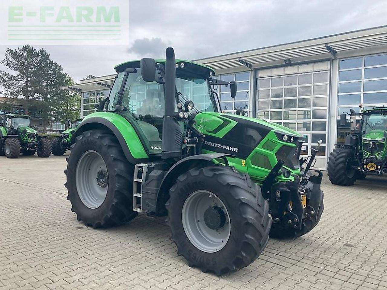 Deutz-Fahr 6175.4 agrotron ttv - Traktor: 3 kép. Deutz-Fahr 6175.4 agrotron ttv - Traktor: 3 kép.