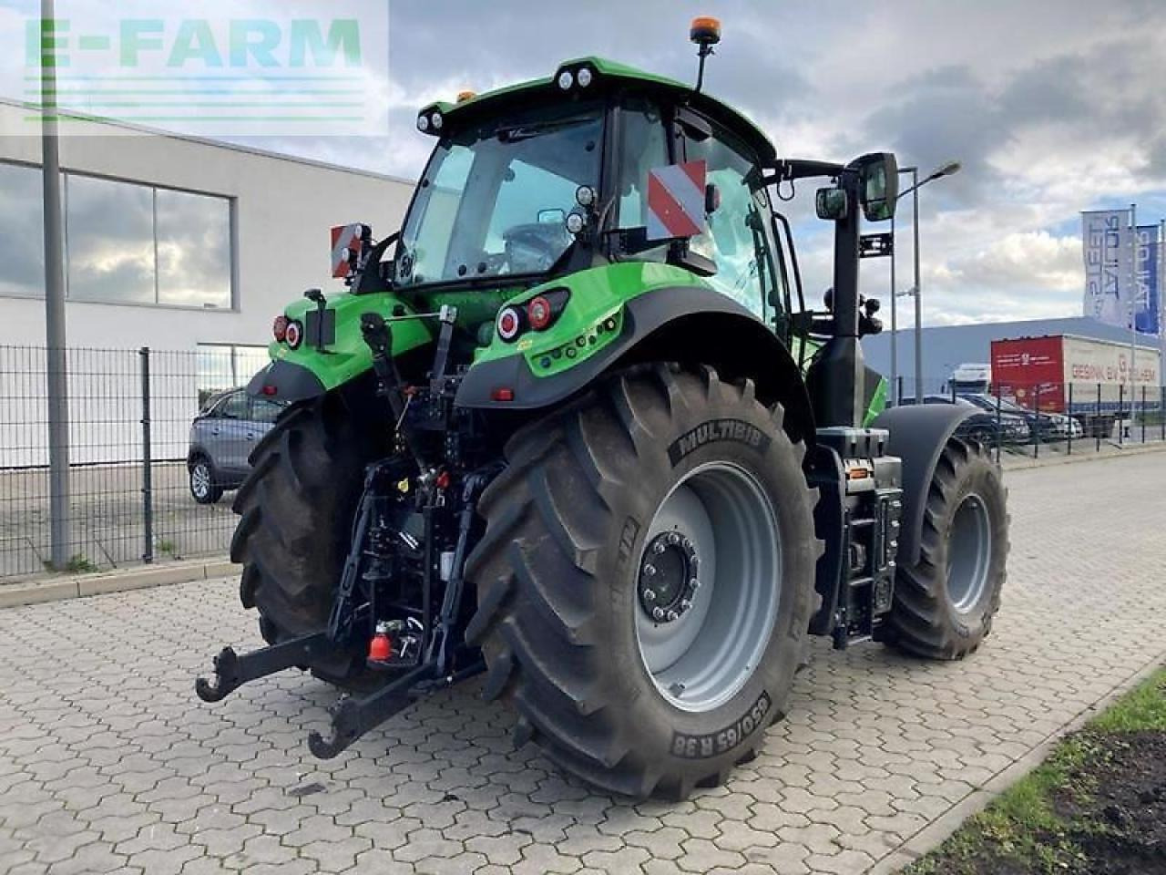 Deutz-Fahr 6190 ttv agrotron TTV - Traktor: 4 kép. Deutz-Fahr 6190 ttv agrotron TTV - Traktor: 4 kép.