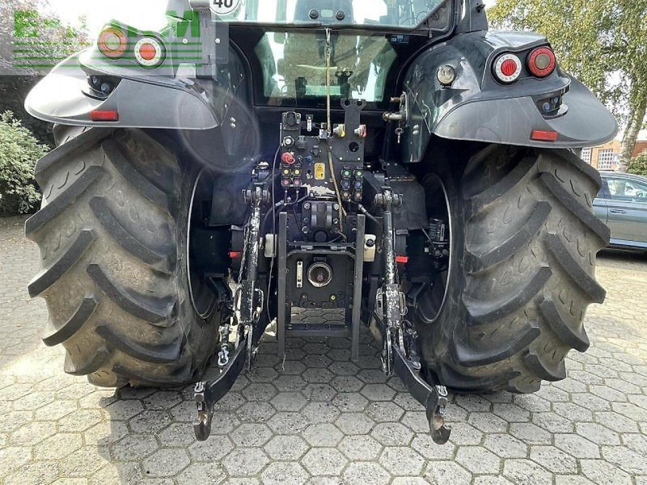 Deutz-Fahr 7250 ttv - Traktor: 4 kép. Deutz-Fahr 7250 ttv - Traktor: 4 kép.