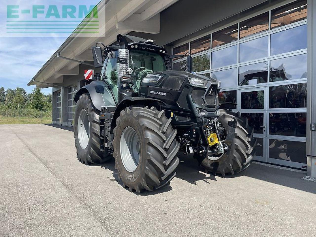 Deutz-Fahr 8280 agrotron ttv warrior - Traktor: 2 kép. Deutz-Fahr 8280 agrotron ttv warrior - Traktor: 2 kép.