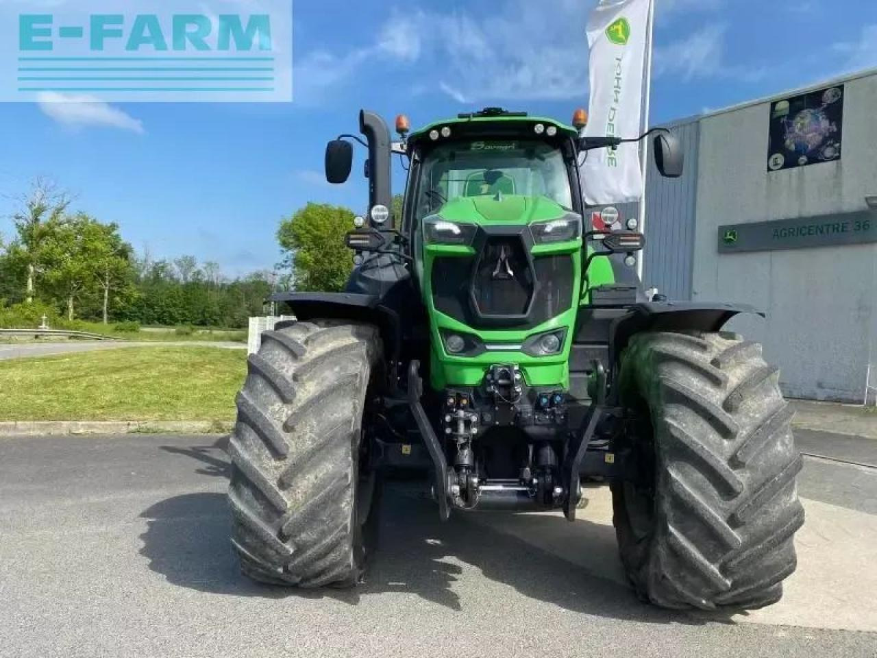 Deutz-Fahr 8280 ttv - Traktor: 5 kép. Deutz-Fahr 8280 ttv - Traktor: 5 kép.