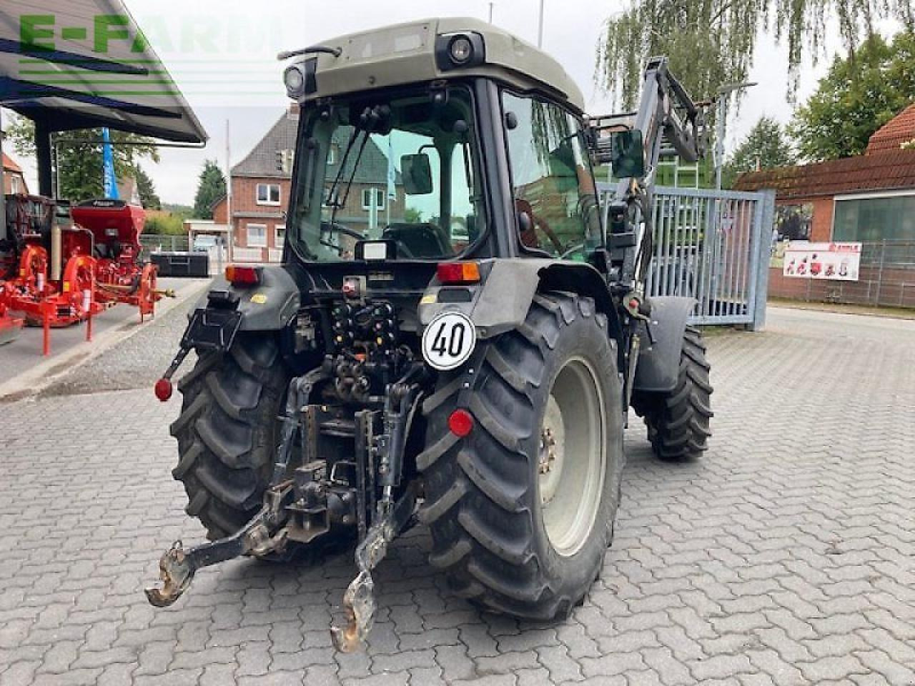 Deutz-Fahr agroplus f 430 gs F - Traktor: 5 kép. Deutz-Fahr agroplus f 430 gs F - Traktor: 5 kép.