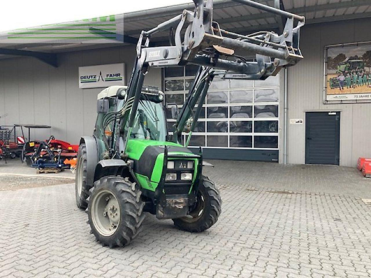 Deutz-Fahr agroplus f 430 gs F - Traktor: 2 kép. Deutz-Fahr agroplus f 430 gs F - Traktor: 2 kép.
