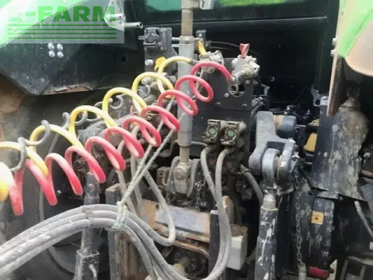 Deutz-Fahr agrot.6215ttv - Traktor: 2 kép. Deutz-Fahr agrot.6215ttv - Traktor: 2 kép.