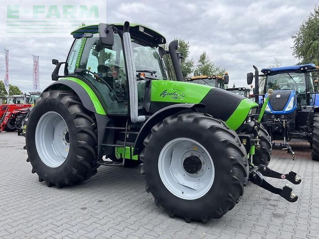 Deutz-Fahr agrotron 150 - Traktor: 4 kép. Deutz-Fahr agrotron 150 - Traktor: 4 kép.
