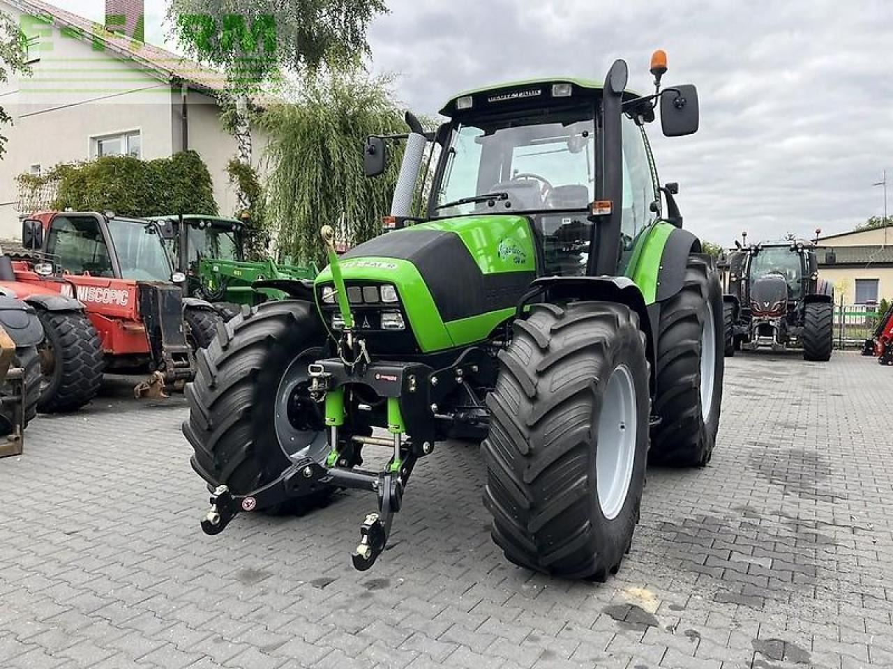 Deutz-Fahr agrotron 150 - Traktor: 2 kép. Deutz-Fahr agrotron 150 - Traktor: 2 kép.