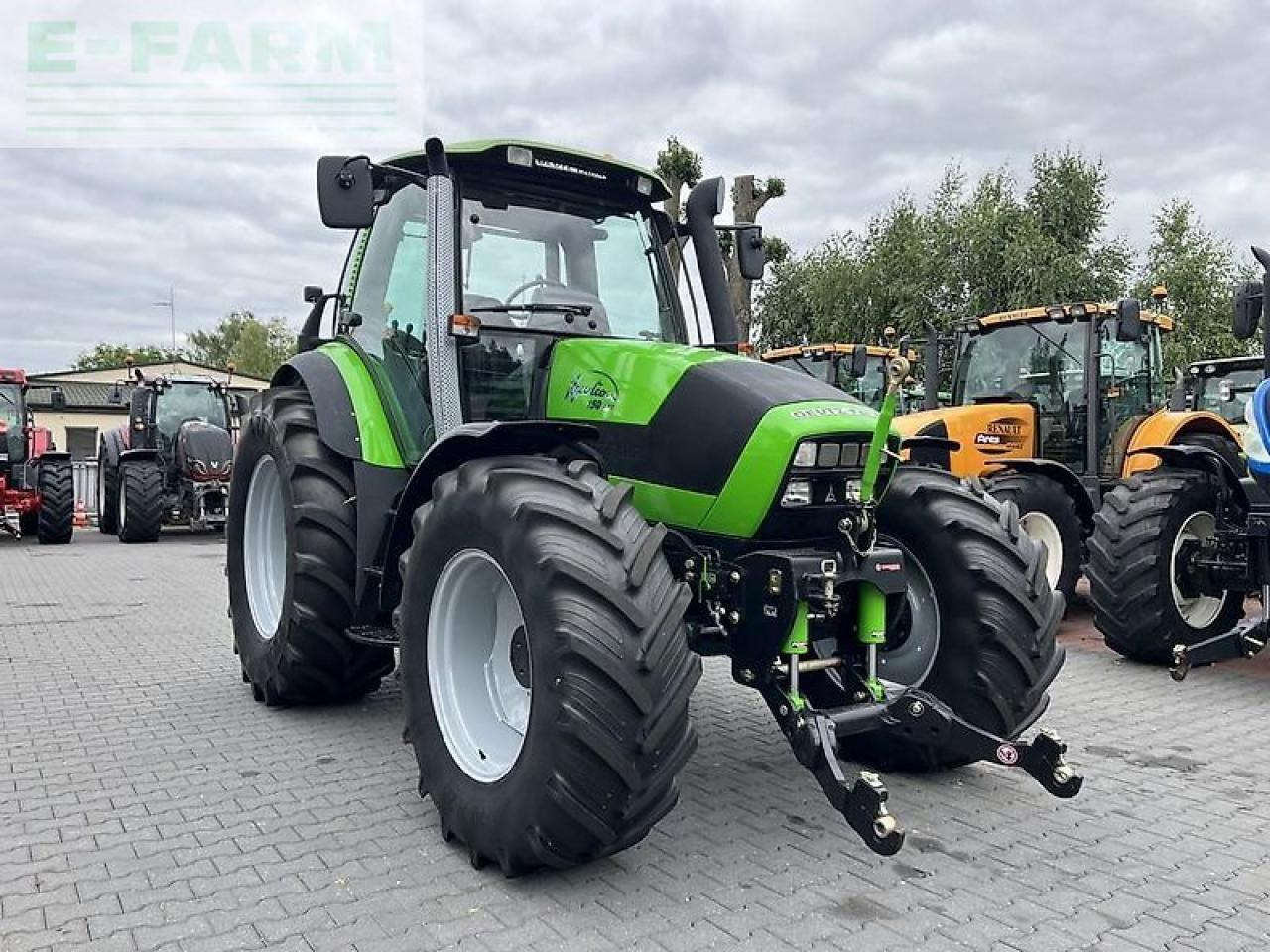 Deutz-Fahr agrotron 150 - Traktor: 3 kép. Deutz-Fahr agrotron 150 - Traktor: 3 kép.
