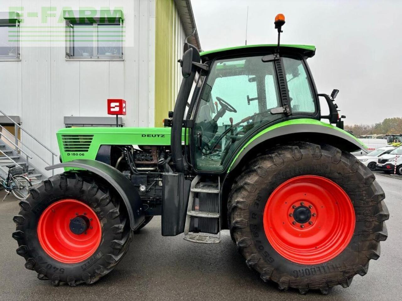 Deutz-Fahr agrotron 165, 40 km/h - Traktor: 4 kép. Deutz-Fahr agrotron 165, 40 km/h - Traktor: 4 kép.