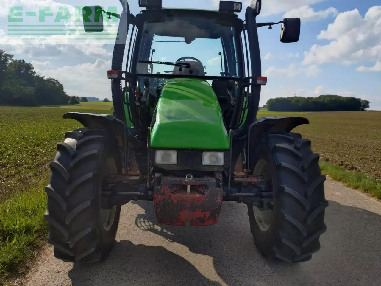 Deutz-Fahr agrotron 85 - Traktor: 2 kép. Deutz-Fahr agrotron 85 - Traktor: 2 kép.