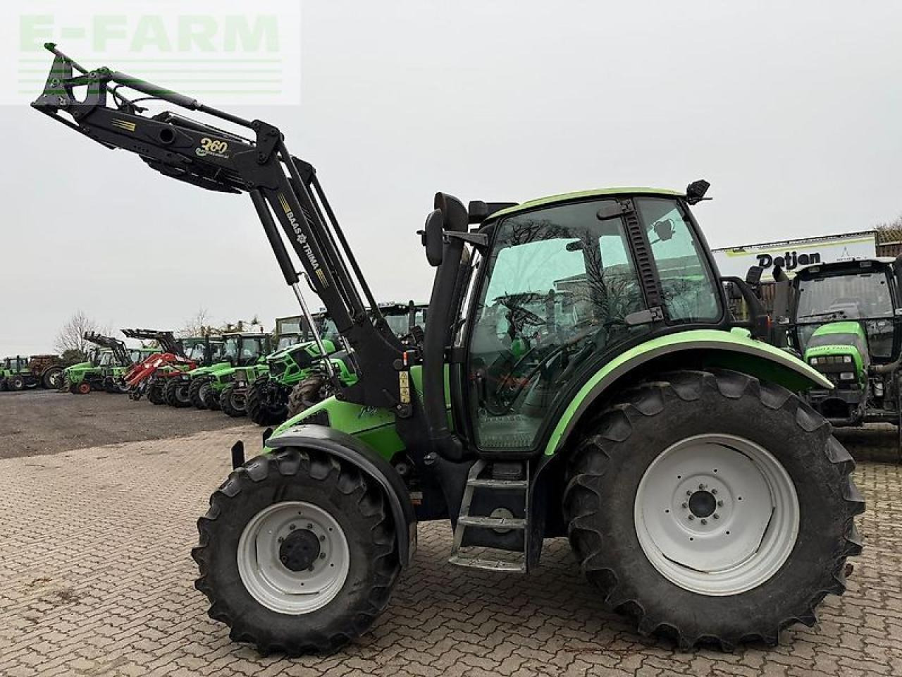 Deutz-Fahr agrotron 90 - Traktor: 2 kép. Deutz-Fahr agrotron 90 - Traktor: 2 kép.