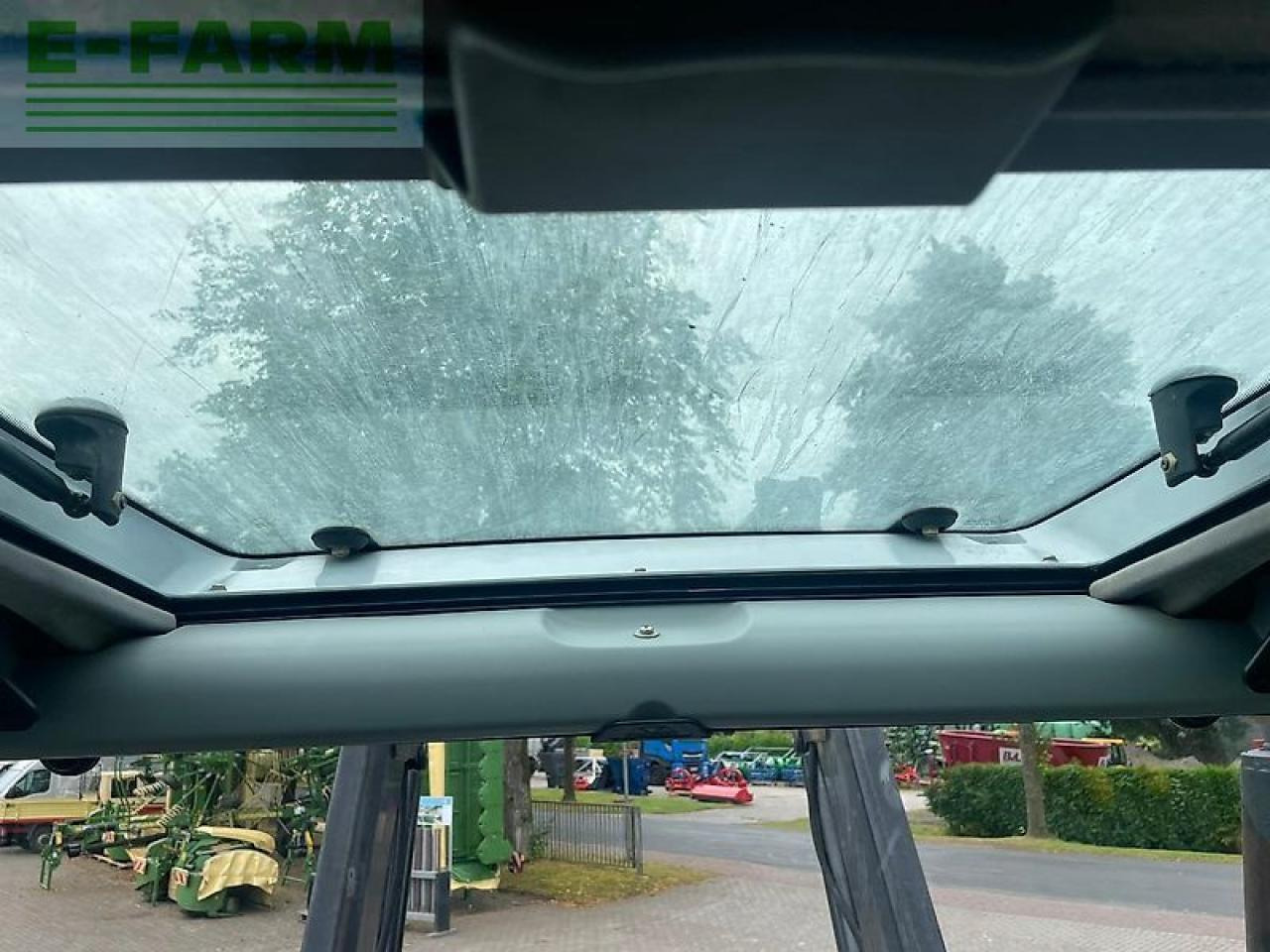 Traktor Deutz-Fahr lamborghini r 6.160.4: 10 kép. Traktor Deutz-Fahr lamborghini r 6.160.4: 10 kép.